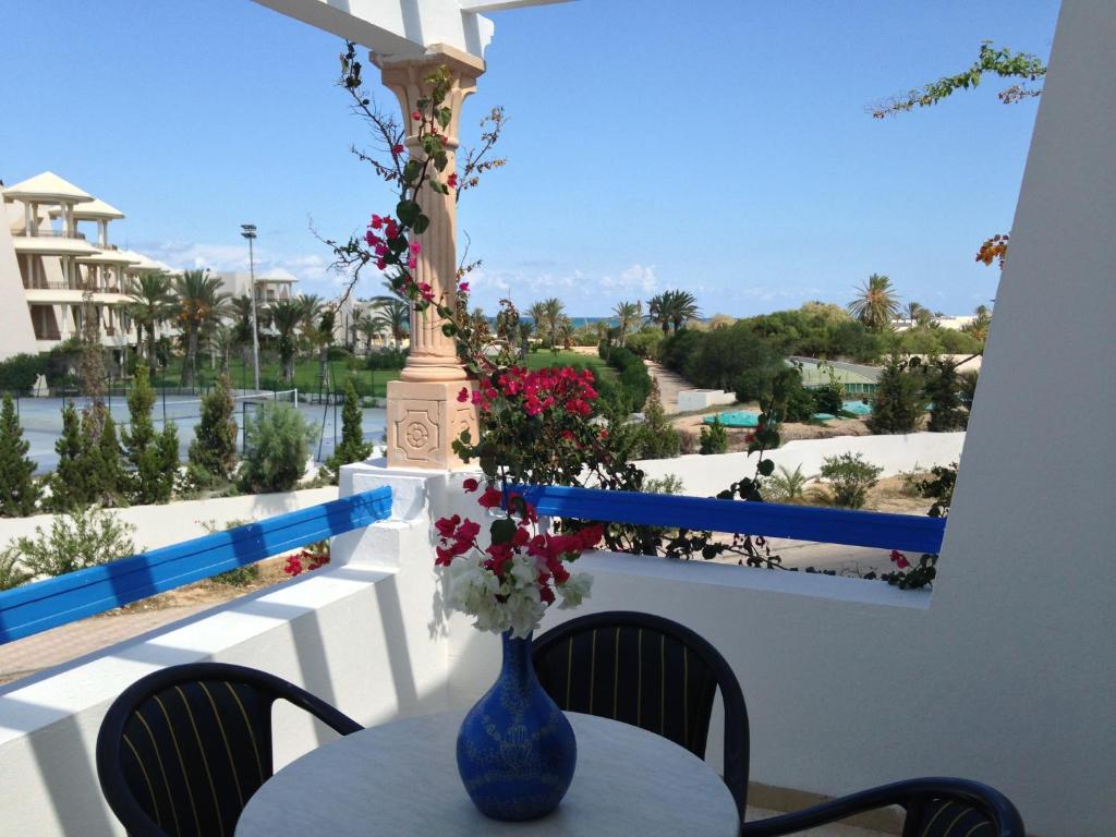 Appart Hotel Rodes Mezraia Exterior foto